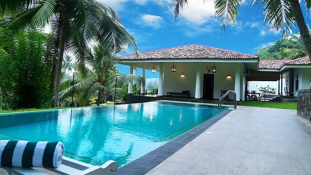The Value of Uniqueness: Benefits of Choosing Custom Pool Ideas for Your Property